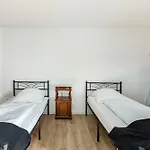 Ferien- Monteurwohnung In *