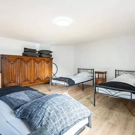 Ferien- Monteurwohnung In בית נופש *