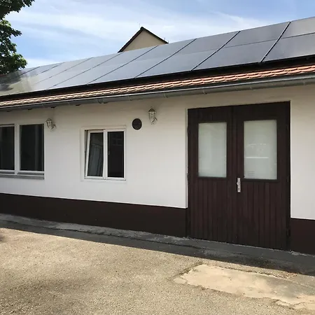 Ferien- Monteurwohnung In * Nürnberg