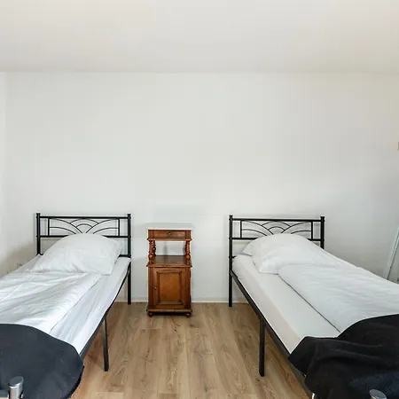 Ferien- Monteurwohnung In *