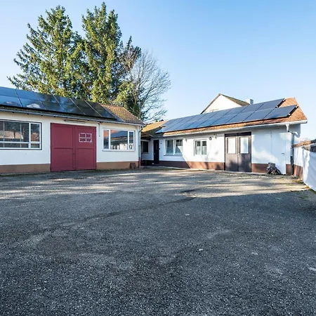 Ferien- Monteurwohnung In Prázdninový dům