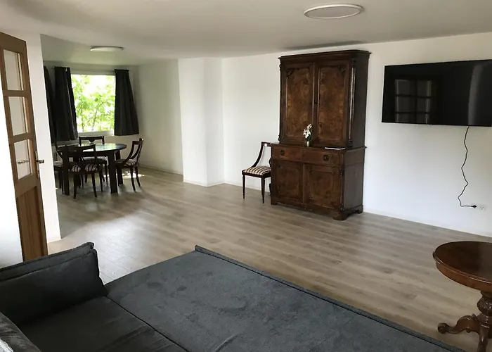 بيت للعطل Ferien- Monteurwohnung In *