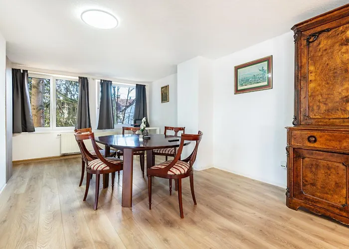 Ferien- Monteurwohnung In بيت للعطل