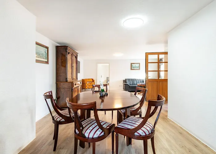 Сasa de vacaciones Ferien- Monteurwohnung In *