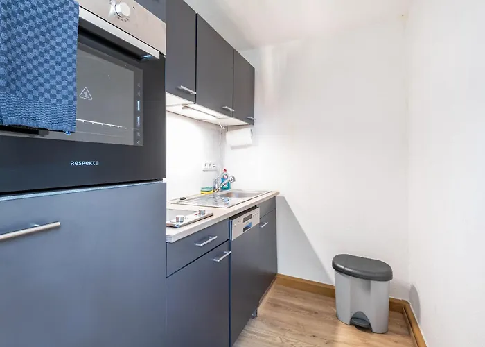 Ferien- Monteurwohnung In *